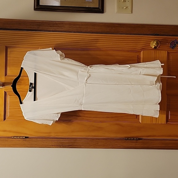 Lulus Dresses & Skirts - Beautiful Lulu's dress